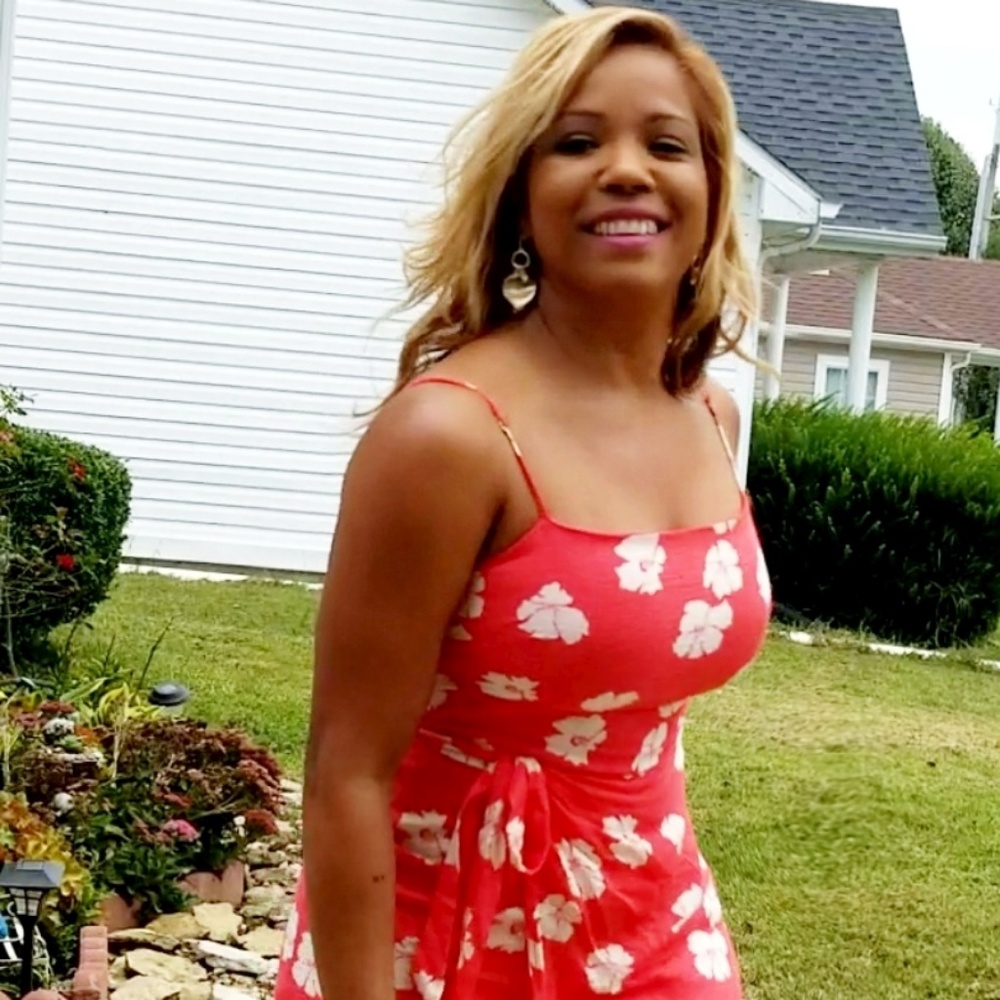 Meet your Posher, Rose